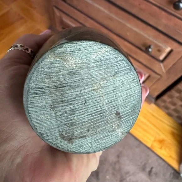 Vintage Rich Green Serpentine Stone Carved Vase 7” Mid Century - Picture 4 of 4